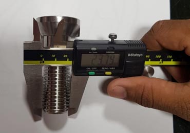 Measure bolt thread size